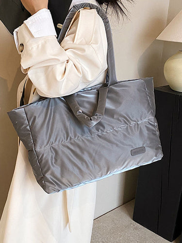 حقائب اليد المبطنة مقسمة