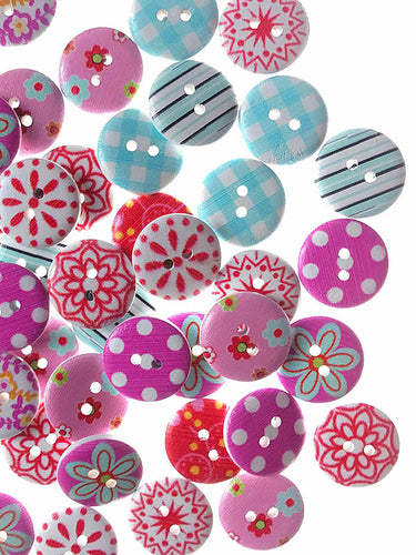 100pcs ملحقات ملحقات زخرفة مطبوعة مخطط ملونة الأزرار