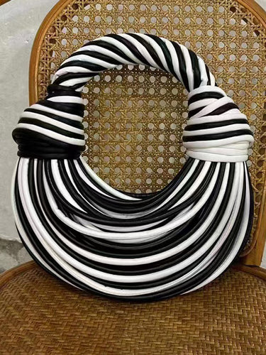 コントラストの幾何学的ジッパーハンドバッグ