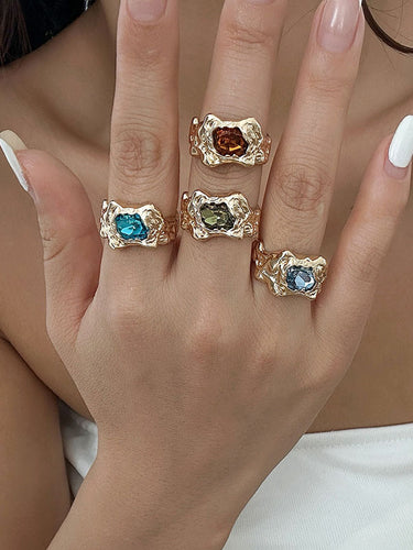 Accessori sugli anelli di pietre di corna geometrica