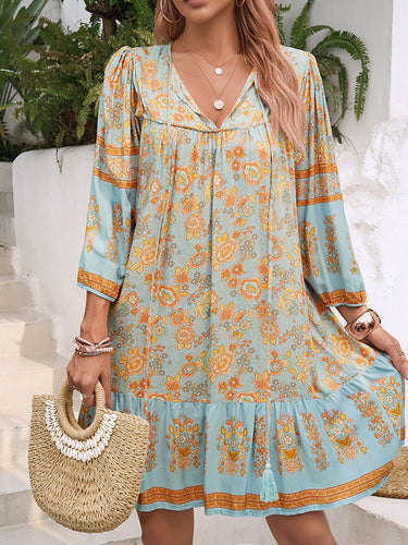 A-line contrast contraving clow sharkring print print pritted-coint-coint v-deace mini dresses