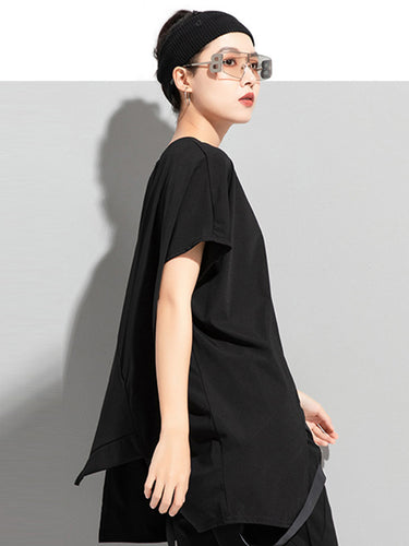 Top de t-shirt noir à fermeture à glissière irrégulière élégante