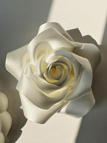 إكسسوارات بروش زهرة ثلاثية الأبعاد