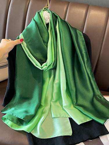 تدرج الموضة الترفيهي حافظ على وشاح دافئ