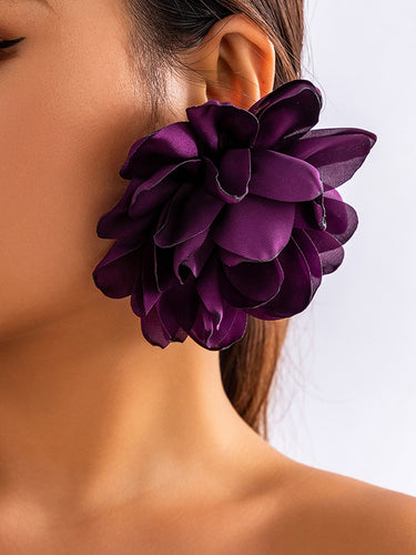 Dreidimensionale Blumenropfenohrringe mit fester Farbe