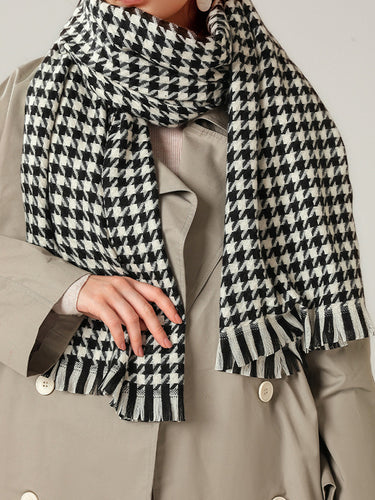 Houndstooth com franjas Mantenha o lenço de xale quente