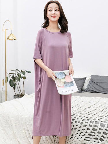 Robe pyjamas à col rond