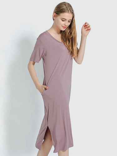 Couleurs de pyjamas à col en v à manches courtes et à manèges