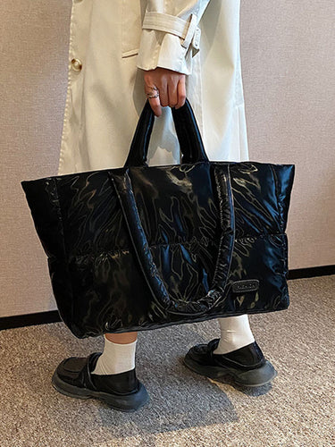 حقائب اليد المبطنة مقسمة