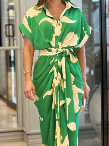 Manches courtes en vrac à manches plissées à imprimé revers à revers à revers maxi robe de chemise