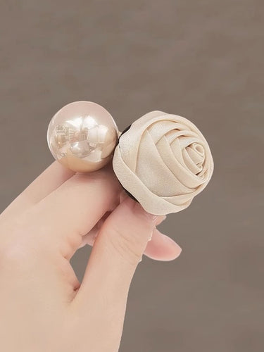 ビーズの弾力性の花の形の光沢のある髪のアクセサリーヘアボブルヘアタイポニーテールホルダー
