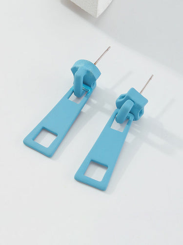 Accesorios casuales de aretes de color sólido