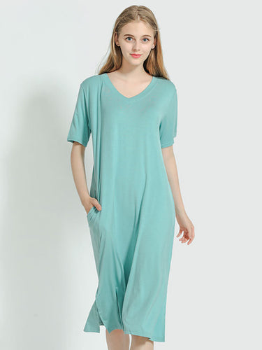 Couleurs de pyjamas à col en v à manches courtes et à manèges