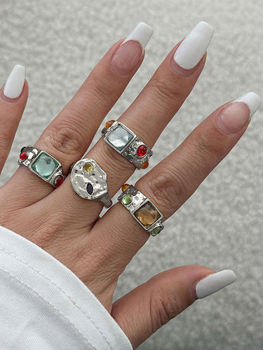 Accessori sugli anelli di pietre di corna geometrica