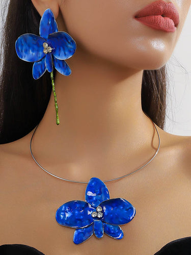 Forma de la flor de aretes divididos brillantes accesorios + collares accesorios tres piezas