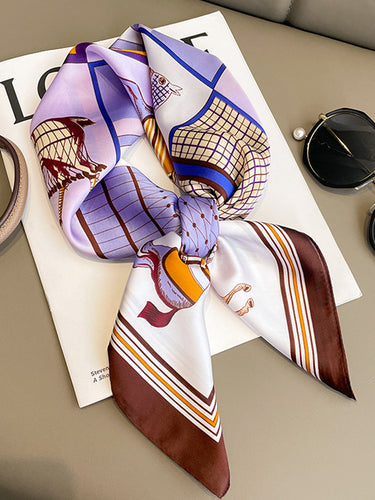 وشاح وقبعات مطبوعة على الحيوانات المربعة