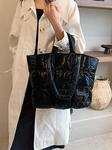 حقائب اليد المبطنة مقسمة