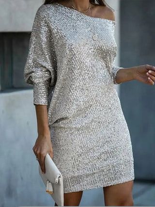 What Color Shoes to Wear with Silver Dress