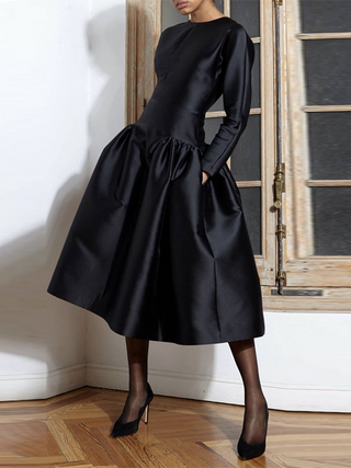 How to Accessorise a Black Dress