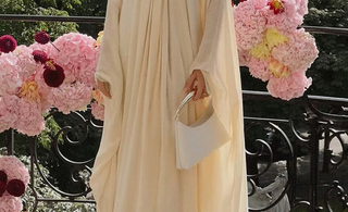 Garden Wedding Guest Dresses: Best Styles, Colors, Shoes & Accessories