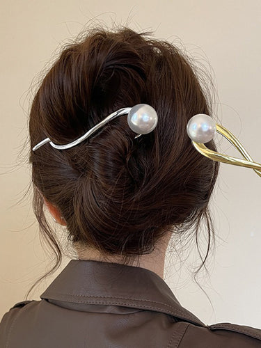 幾何学的なヘアクリップ