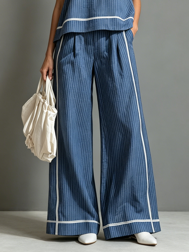 1776456 Pantaloni larghi con tasche larghe sulle gambe Pantaloni tinta unita