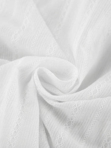 1746635 Langärmlige, locker sitzende Blusen und Hemden in Unifarbe mit Knopfleiste und gestreiftem Reverskragen 