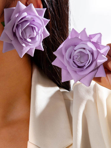 1785260 Flower Shape Drop Earrings