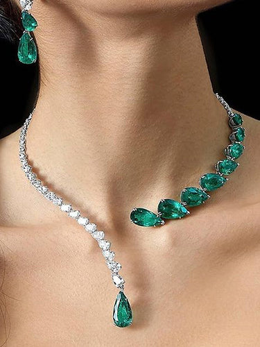 Collar de cristal de declaración elegante y elegante
