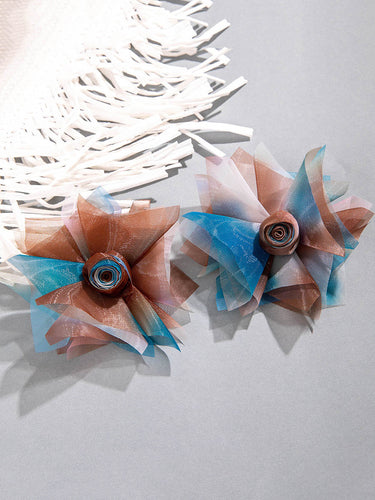 1785283 Flower Shape Drop Earrings