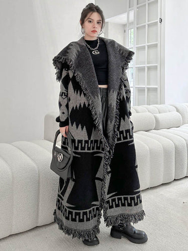 1720243 Long Sleeves Loose Contrast Color Geometric Split-Joint Tasseled Lapel Outerwear Overcoat