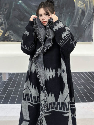 1720246 Long Sleeves Loose Contrast Color Geometric Split-Joint Tasseled Lapel Outerwear Overcoat