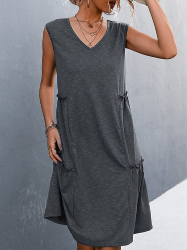 Vestidos midi de cuello en V de color sólido plisado plisado en línea A