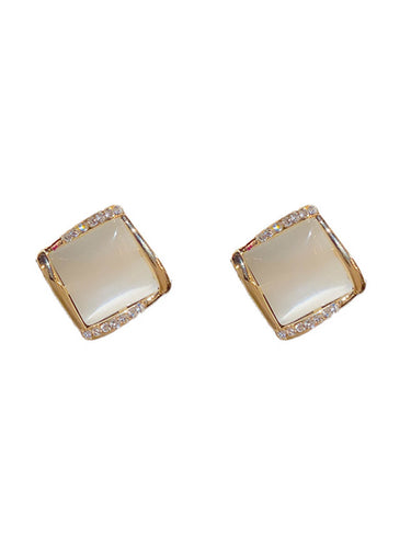 1773819 Geometric Earrings Accessories