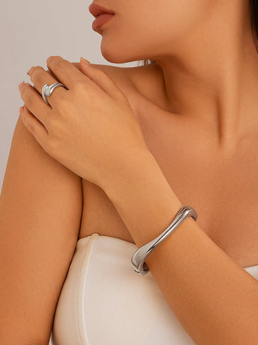 1716946 Irregularity Geometric Shiny Bracelet Accessories