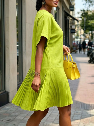 1779284 Loose Short Sleeves Pleated Solid Color Split-Joint Round-Neck Mini Dresses
