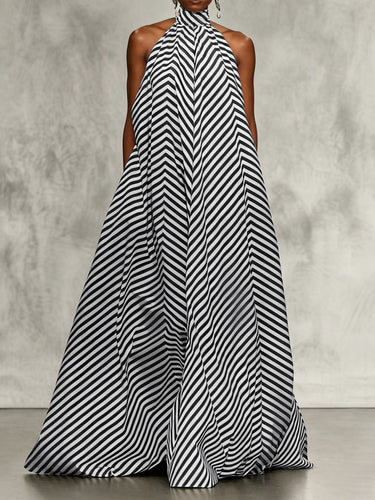 Uoozee-official A-Line Loose Backless Contrast Color Elasticity Pockets Halter-Neck Maxi Dresses Black / L