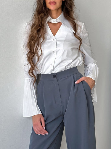 1751840 Blouses met uitlopende mouwen, lange mouwen, knoopsluiting, open plooien, effen kleur en splitrevers.&Shirts Tops