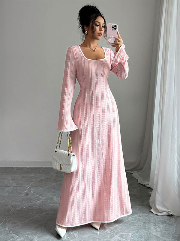Roze ribgebreide bodycon maxi jurk als inspiratie voor een lang silhouet