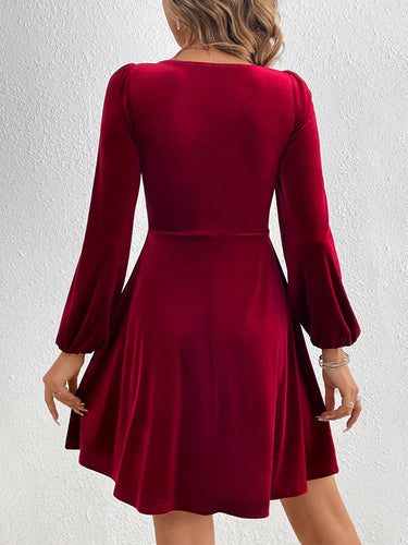 1737357 A-Line High Waisted Knot Pleated Solid Color Split-Joint Velvet Deep V-Neck Mini Dresses