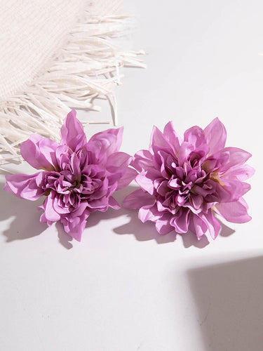1785269 Flower Shape Drop Earrings