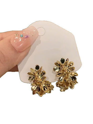 1726786 Flower Shape Earrings Accessories