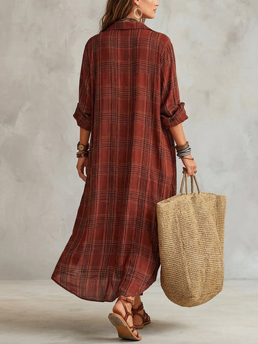 1782813 Long Sleeves Loose Buttoned Contrast Color Plaid Lapel Maxi Dresses