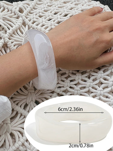 1716883 Irregularity Geometric Bracelet Accessories