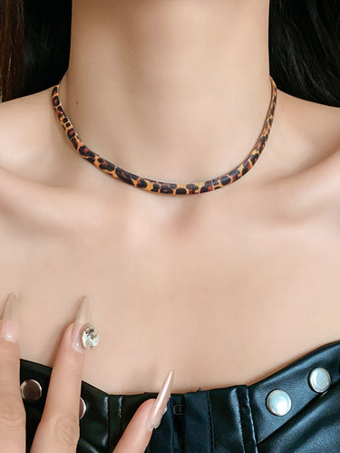 Accesorios de collares de la cadena de serpientes de leopardo