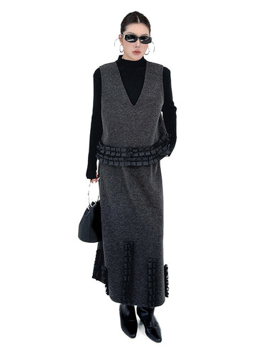 1734781 Contrast Color Ruffled Split-Joint V-Neck Vest Top + Elasticated Waist High Waisted Pleated Skirts Bottoms Two Pieces Set