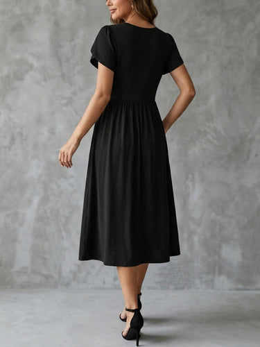 1781177 A-line High Waisted Contrast Color Flower Print Pleated Pockets Split-Joint Round-neck Midi Dresses