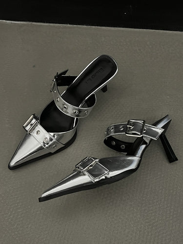 1752048 Pumps met puntige neus en gesp