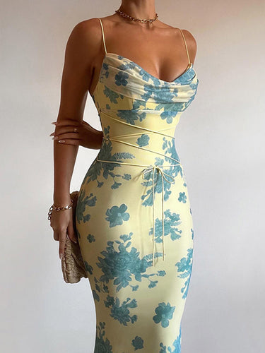 1753522 Figurbetontes, hoch tailliertes Maxikleid mit kontrastierendem Blumendruck und geteiltem Spaghetti-Ausschnitt
