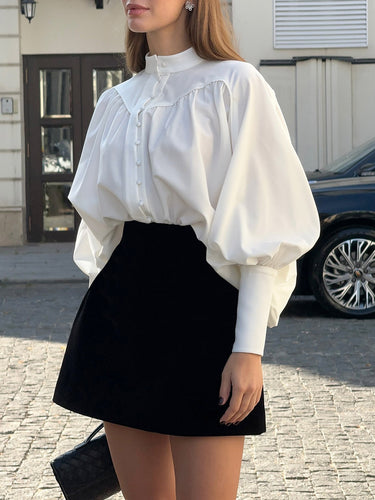 1751867 Blouses met lange mouwen, losse pasvorm, knoopsluiting, plooien en opstaande kraag in effen kleur.&Shirts Tops